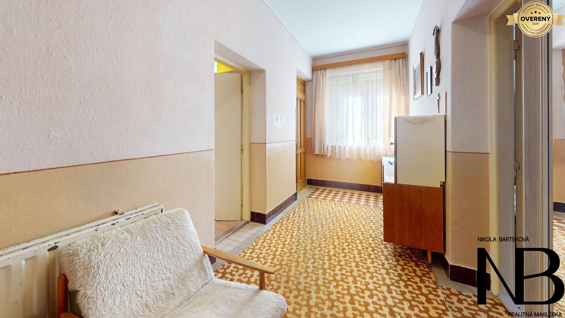 Dvorec-30-Bedroom 1.jpg