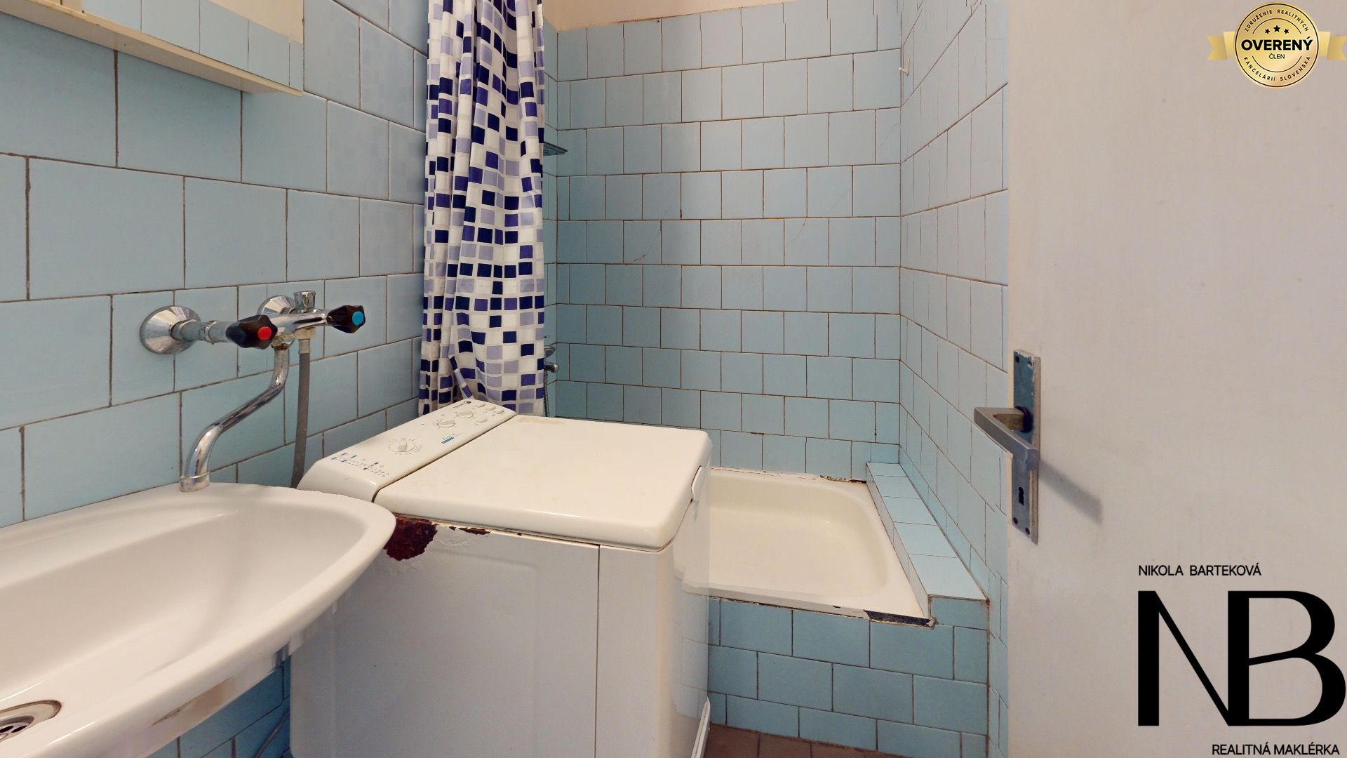 12-K-vystavisku-Bathroom.jpg